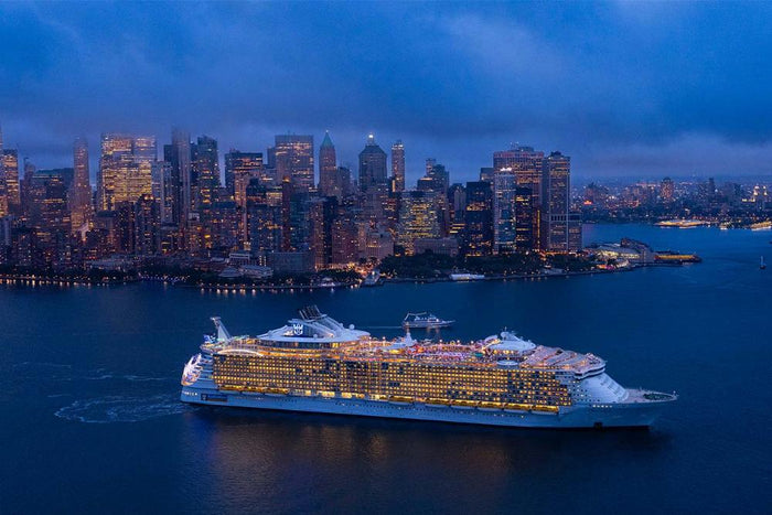 Oasis of the Seas leaving New york