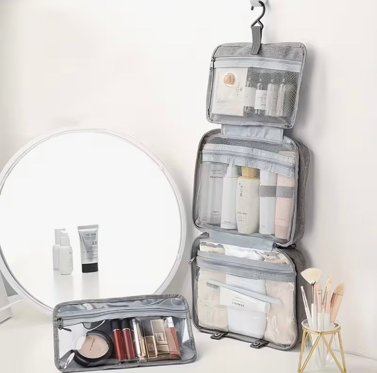 Voyage Ready Large Hanging Toiletry Bag - Grey